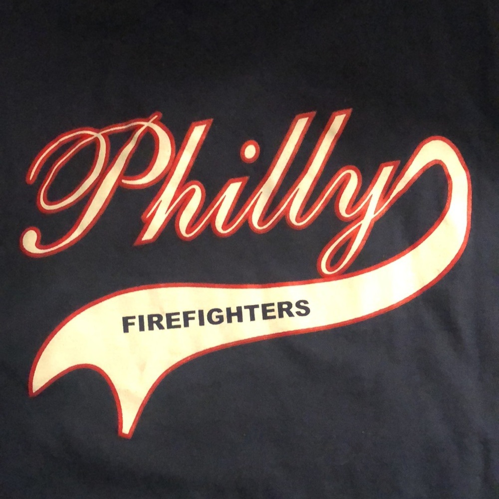 🎉4 for $20 Olde City Hook & Hose Philadelphia Tee, size XL - Picture 4 of 5
